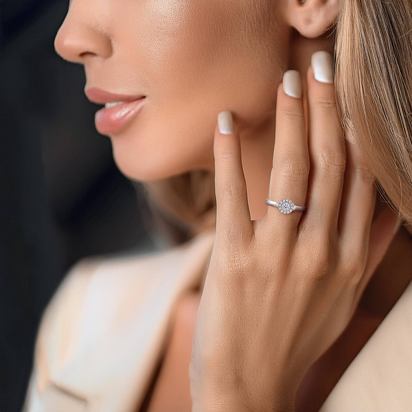 Halo Isadora